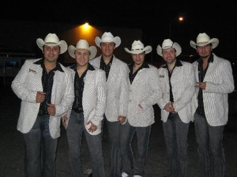 Artist "Los Tiranos Del Norte" da603f03-e03c-40ae-82af-9113e5333d9a on Tickeri