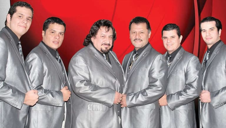Artist "Los Caminantes" 0c44465a-3436-4c3d-aa8d-cafbc7f0e7d9 on Tickeri