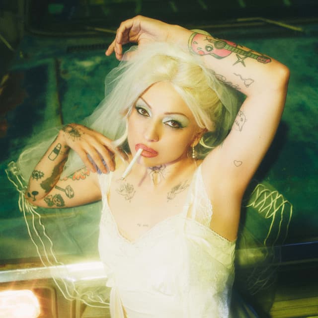 Artist "Mon Laferte" 2bfa8c60-b1c7-4f6a-af92-98fae9870ce8 on Tickeri