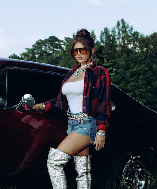 Artist "Chanel West Coast" 352258e6-4a5e-456f-828d-a3b4774651ad on Tickeri