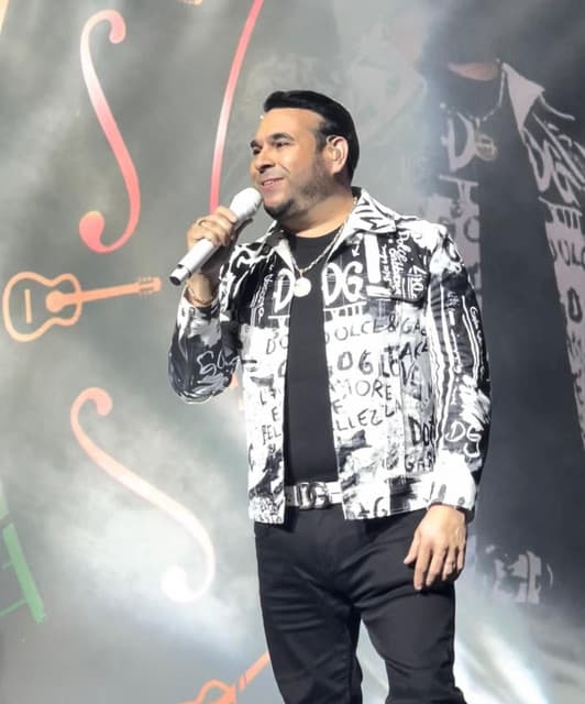 Artist "El Chaval de la Bachata" af54946b-0c02-4512-9a47-4c4a0d96d25f on Tickeri