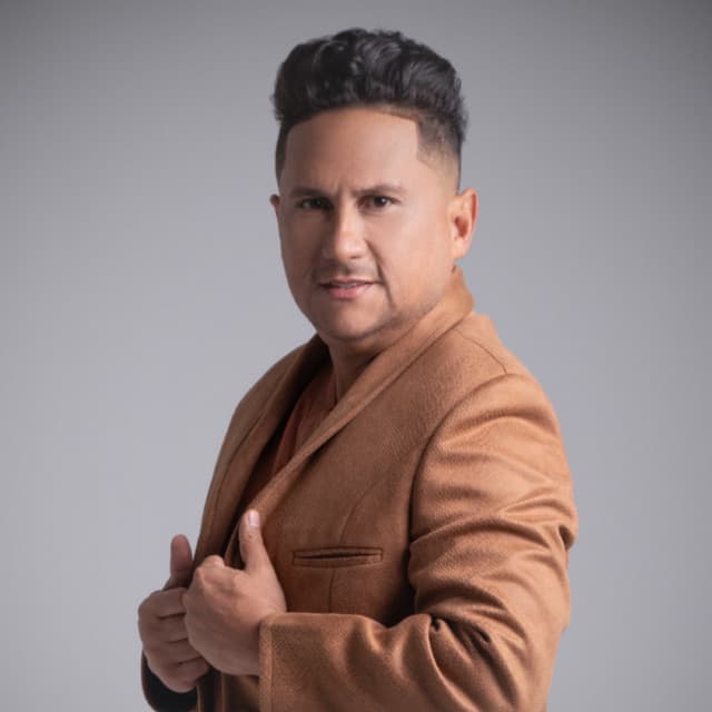 Artist "Osmar Pérez" 4ec0864d-c786-4ab3-9549-e3da79763653 on Tickeri