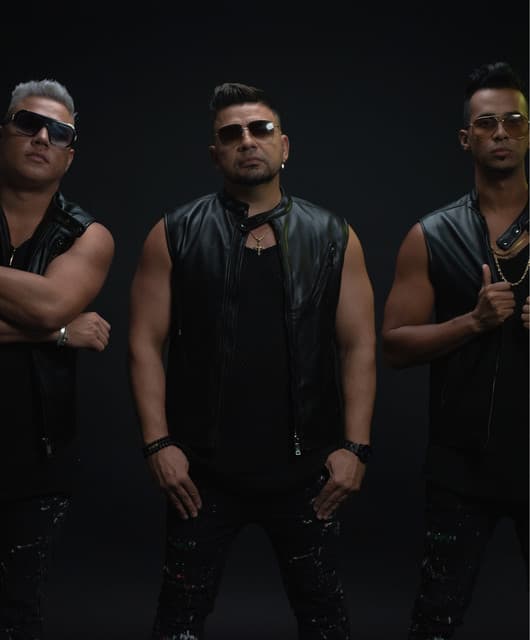 Artist "Los Aviadores" 690ab2b0-eaf9-4d52-ac9b-8a39a39d0371 on Tickeri
