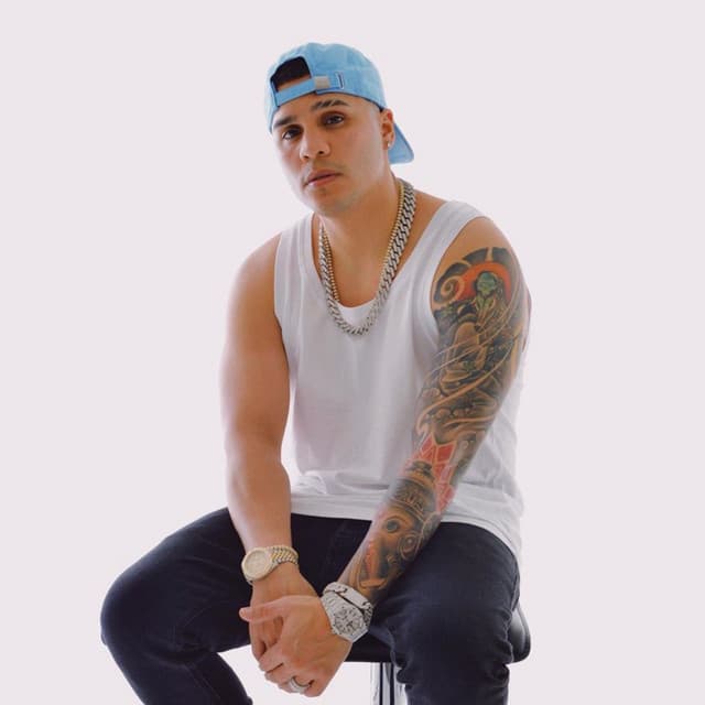 Artist "Juhn El All Star" caab3b06-da07-482f-a50a-d2c0463bb9b7 on Tickeri