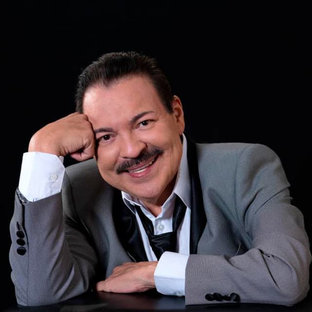 Artist "Julio Preciado" f61a3287-f945-40f4-ac41-685dd1f7dd89 on Tickeri