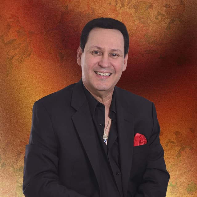 Artist "Max Torres" d852c548-f0ce-4f83-9fa5-3b0196fb14d5 on Tickeri