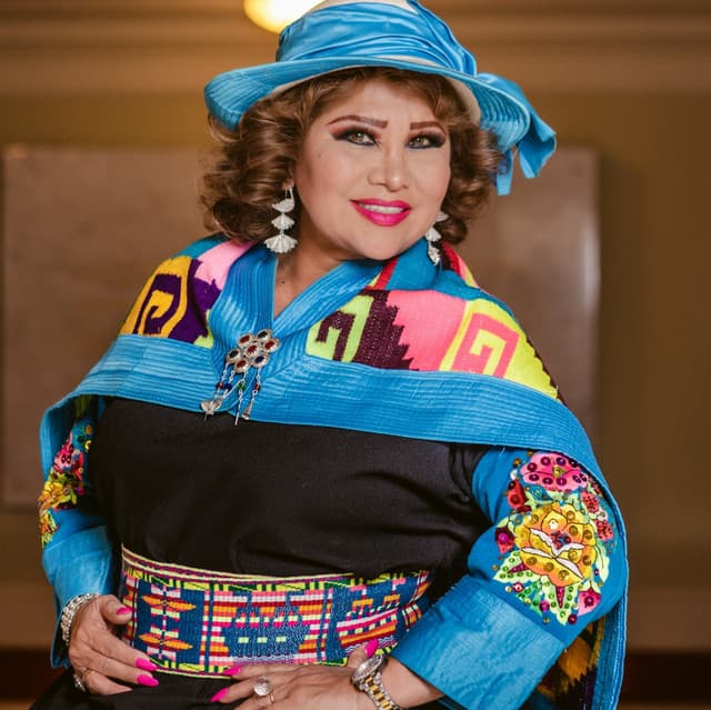 Artist "Amanda Portales" b4bddae5-3447-447e-9067-7818c2038254 on Tickeri
