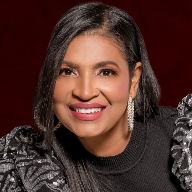 Artist "Mimi Ibarra" 24d098e0-5375-4c34-aa57-b707c6361115 on Tickeri