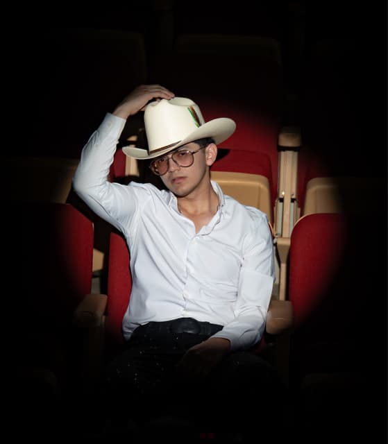 Artist "Antonin Padilla" ba54c8e9-203c-40a7-84bb-5eb70db86a92 on Tickeri