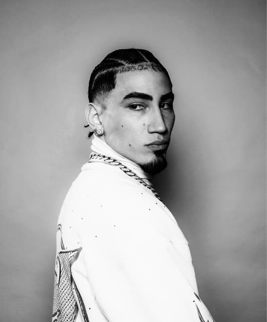 Artist "Omar Courtz" a75428e8-8b29-4241-b3af-bd3d9d0de07f on Tickeri