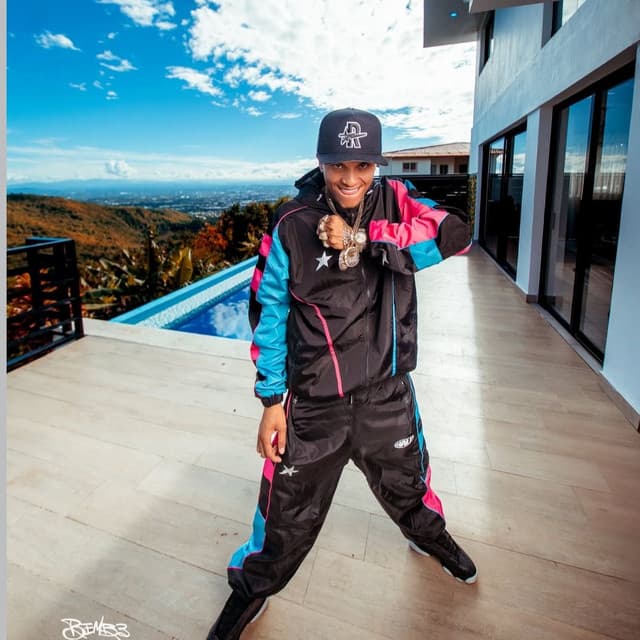 Artist "Ronny GTA" 9624f26b-2d1c-4b0a-8f6e-bf81959b504e on Tickeri